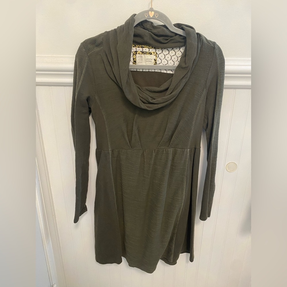 Elegant Long Sleeve Cowl Neck Dress in Olive